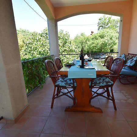 Apartment Jelka Малинска Экстерьер фото